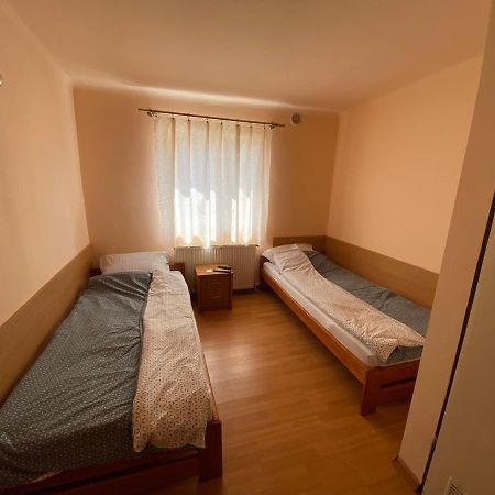 Hostel "U Jedrusia" Zarebow Exterior foto